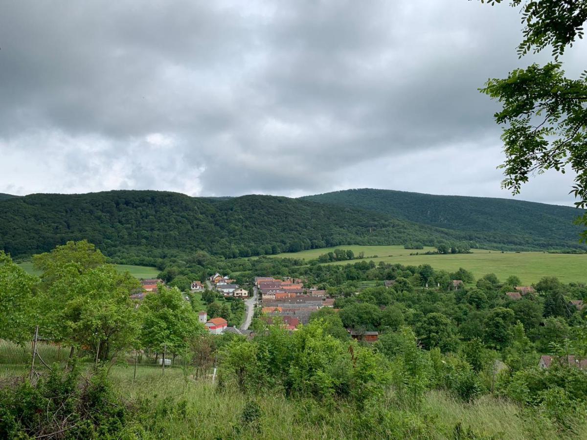 Chalupa Gabika Plavecke Podhradie Buitenkant foto